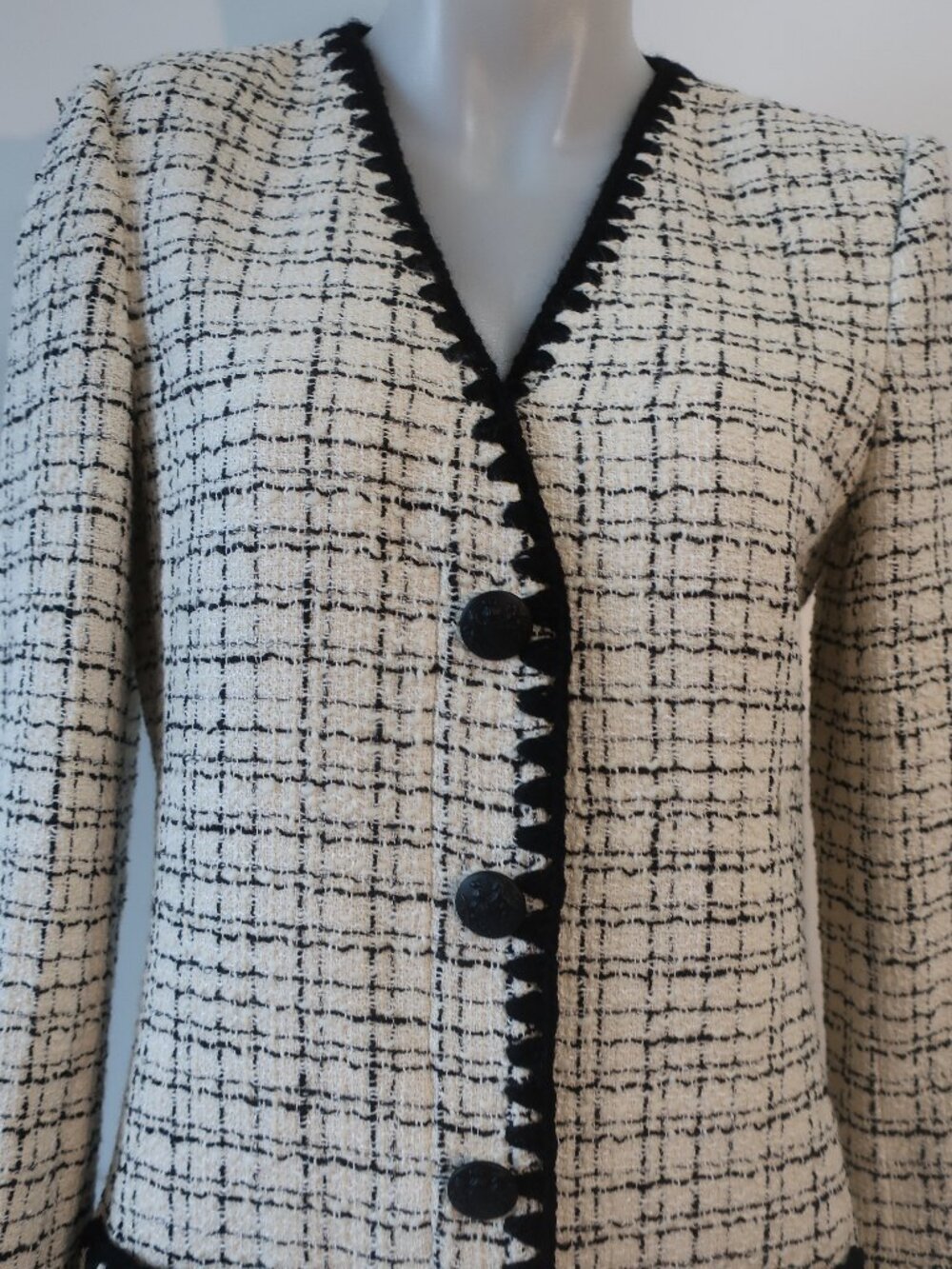 Womens Veronica Beard Palatine (Item-97) White Black Tweed Boucle V-Neck Dress 4 - Picture 7 of 16